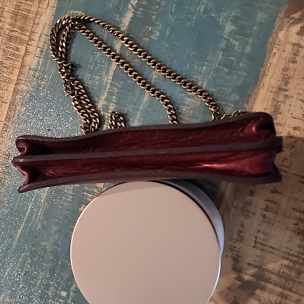 Maxwell Chain Crossbody - Picture 5 of 13